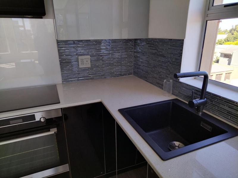 2 Bedroom Property for Sale in Summerstrand Eastern Cape